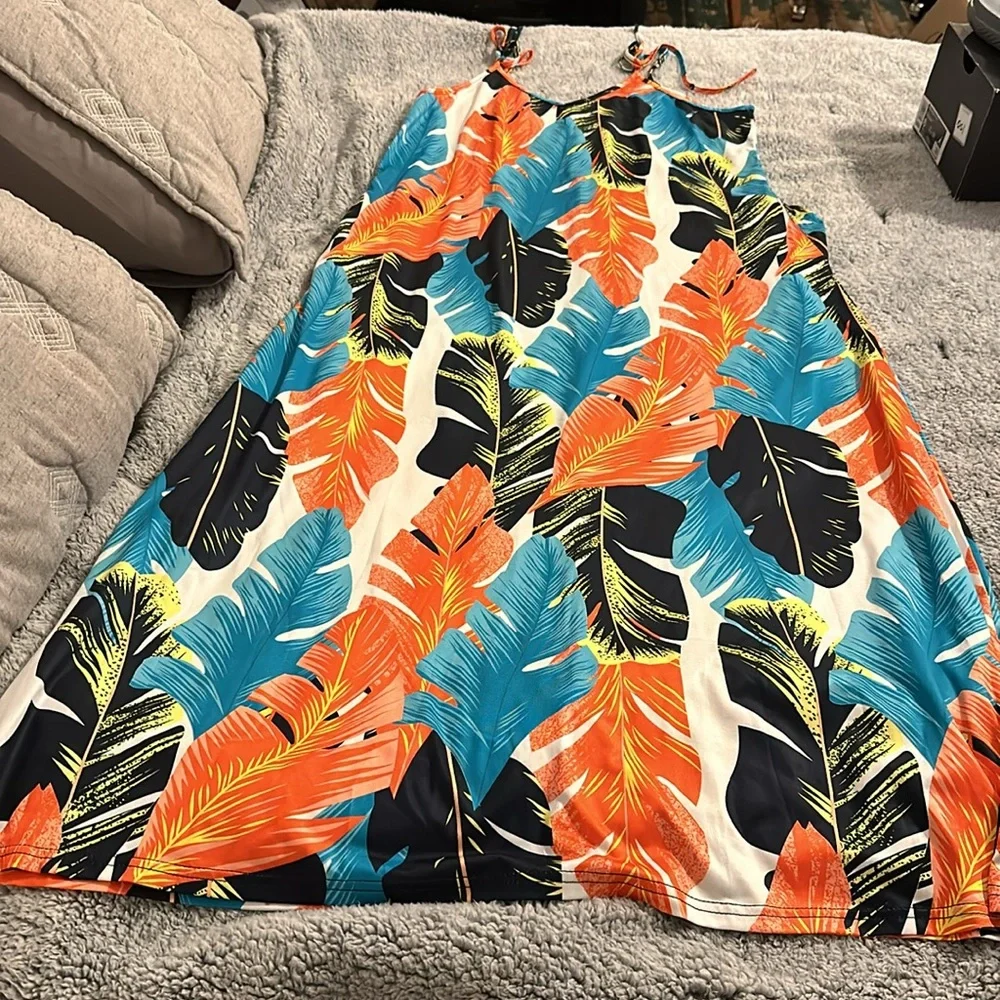 Shein Dress - Picture 2 of 4